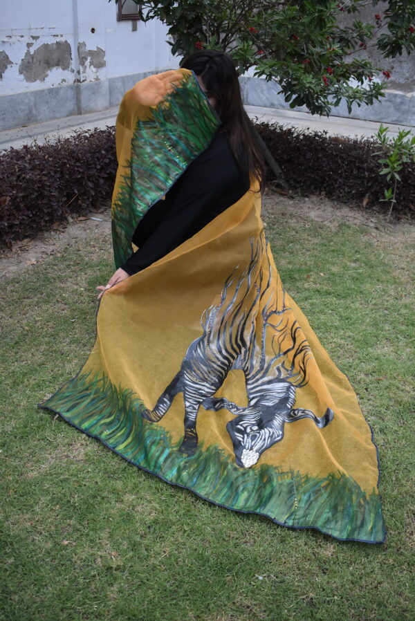 Zebree Hand Painted Dupatta - Image 2