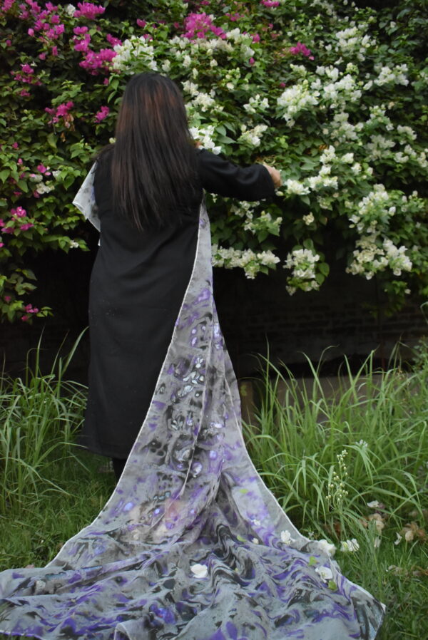 Morada Hand Painted Two Shaded Dupatta - Image 5